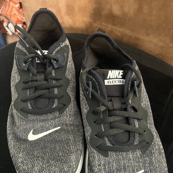 Nike Flex TR9 Knit Grey Black White Women's Athletic Sneaker Women's 9 - Picture 10 of 10